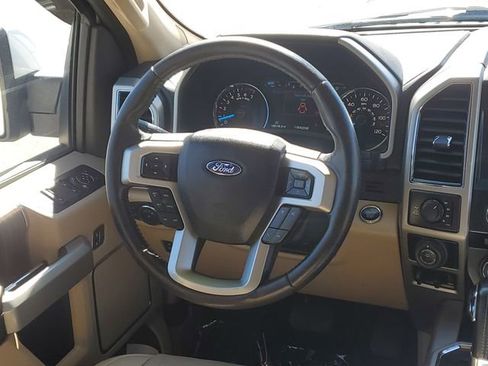 Used 2017 Ford F150 Lariat w/ Equipment Group 501A Mid AWD/4WD image 30