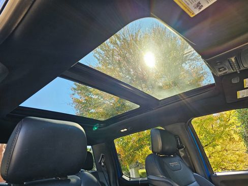 Used 2019 Ford F150 Raptor w/ Equipment Group 802A Luxury image 35