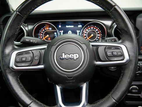 Used 2019 Jeep Wrangler Unlimited Sahara AWD/4WD image 32