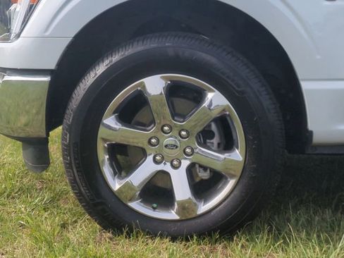 Used 2022 Ford F150 Lariat image 17