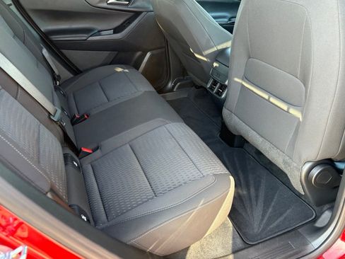 Used 2026 Chevrolet Equinox LT image 33