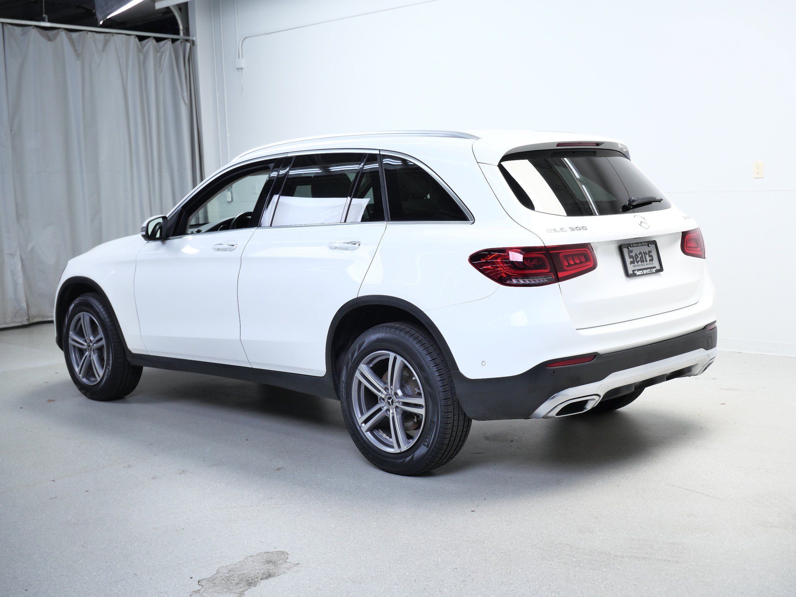 Used 2021 Mercedes-Benz GLC 300 4MATIC image 11