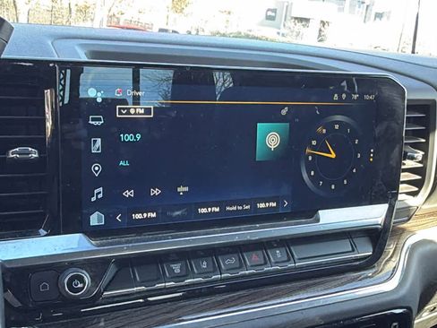 Certified 2024 Chevrolet Silverado 2500 LT w/ Convenience Package image 14