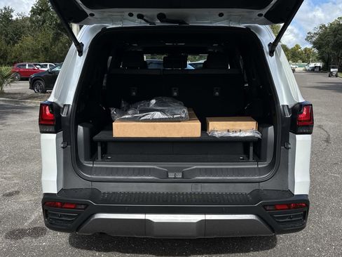 New 2025 Lexus LX 700h Overtrail image 11
