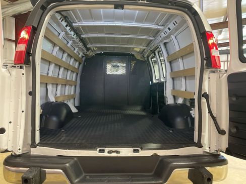 Used 2023 Chevrolet Express 2500 w/ Driver Convenience Package image 20