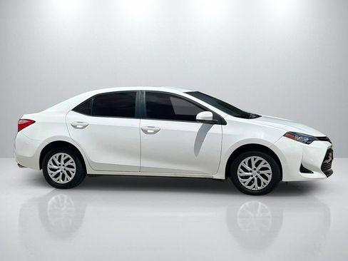 Used 2019 Toyota Corolla LE FWD image 4