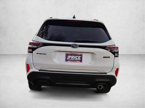 Used 2025 Subaru Forester Touring image 6