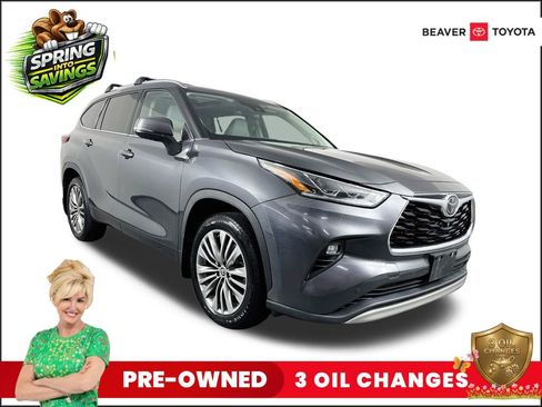 Used 2020 Toyota Highlander Platinum AWD/4WD image 1