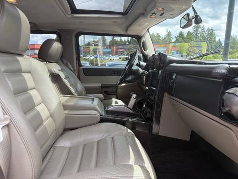 Used 2003 HUMMER H2 w/ Preferred Equipment Group AWD/4WD image 20