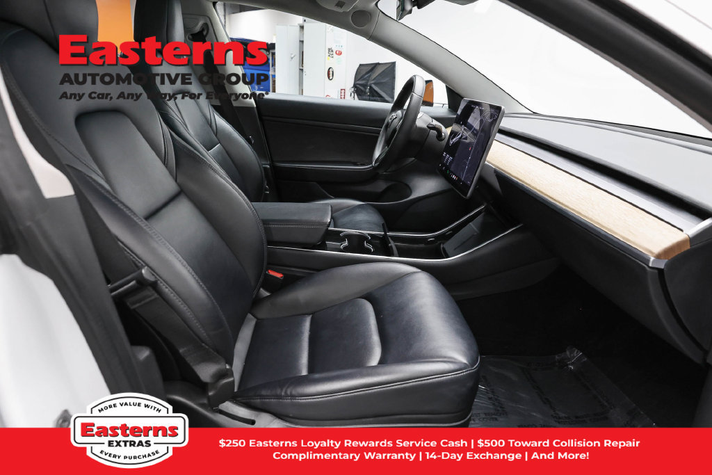Used 2020 Tesla Model 3 Standard Range Plus RWD image 19
