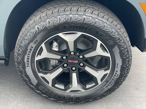 New 2026 GMC Yukon XL AT4 AWD/4WD image 30