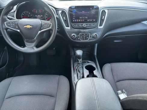 Used 2024 Chevrolet Malibu LT FWD image 12