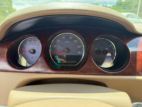 Used 2006 Buick Lucerne CXS w/ Driver Confidence Package FWD image 25