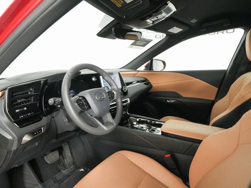 Certified 2025 Lexus RX 350 FWD w/ Accessory Package image 10