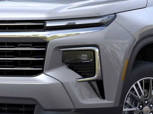 New 2026 Chevrolet Traverse LT w/ LPO, Floor Liner Package AWD/4WD image 10