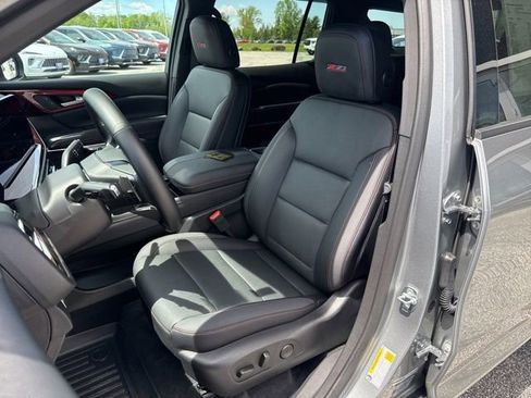 Used 2025 Chevrolet Traverse Z71 AWD/4WD image 15