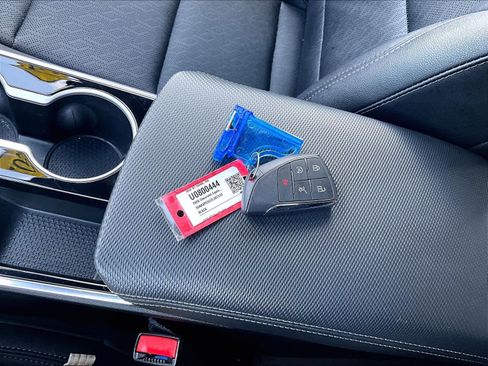 Used 2026 Chevrolet Equinox LT w/ Convenience Package II AWD/4WD image 31