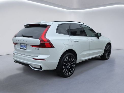 New 2026 Volvo XC60 B5 Ultra w/ Protection Package Premier AWD/4WD image 4
