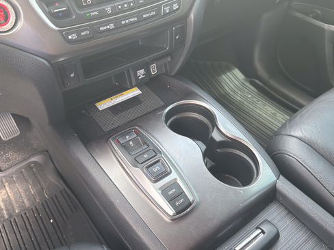 Used 2022 Honda Pilot Special Edition image 14
