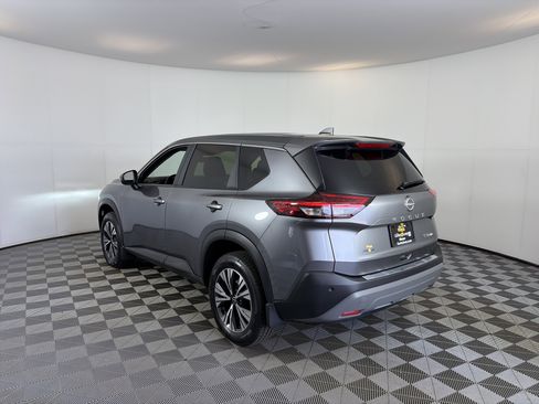 Used 2023 Nissan Rogue SV AWD/4WD image 8