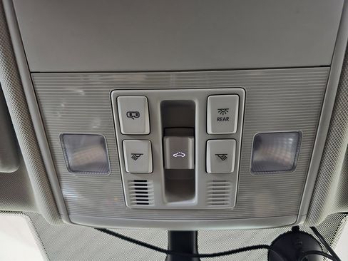 Used 2019 Volkswagen Jetta SE image 32