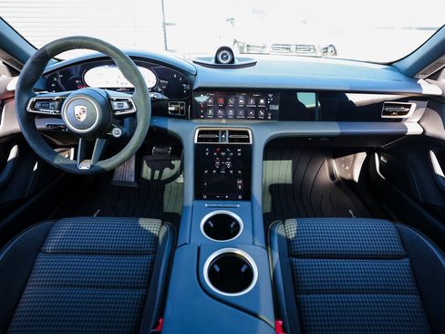 New 2025 Porsche Taycan 4S image 24