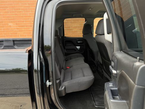 Used 2015 Chevrolet Silverado 2500 LT w/ LT Convenience Package AWD/4WD image 16