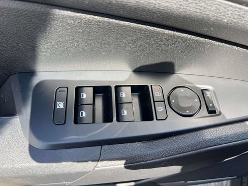 Used 2026 Kia Sportage LX w/ LX Convenience Package AWD/4WD image 17