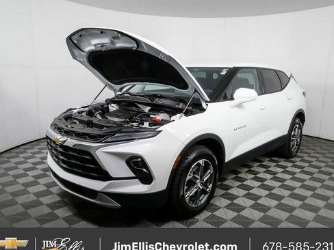 Used 2025 Chevrolet Blazer LT image 30
