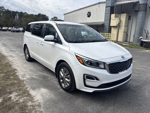 Used 2021 Kia Sedona LX image 2