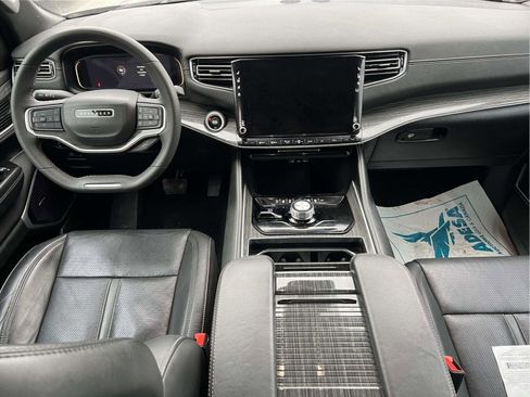 Used 2022 Jeep Wagoneer Series II image 14