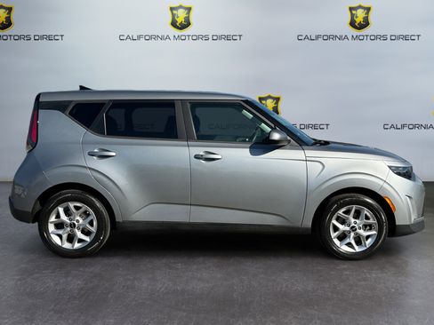 Used 2023 Kia Soul S image 6