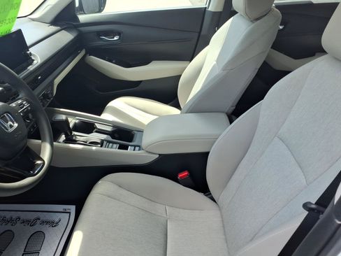 Used 2025 Honda Accord LX image 7