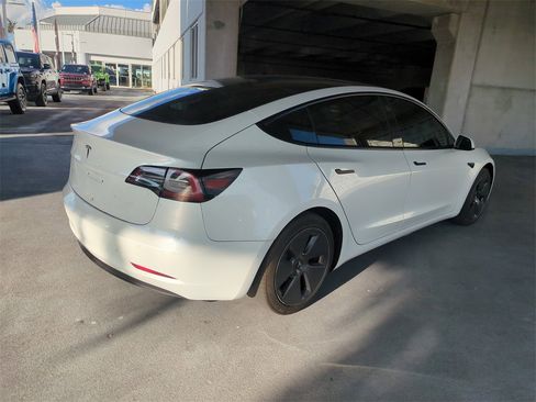 Used 2022 Tesla Model 3 Long Range image 5