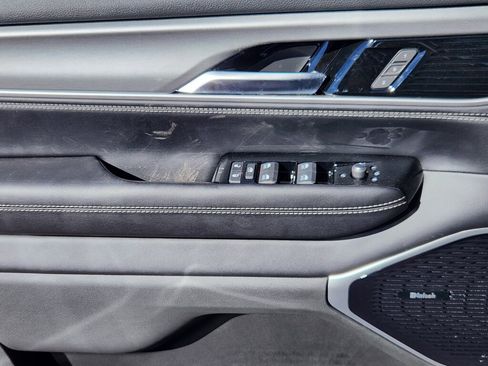 New 2026 Jeep Grand Wagoneer Limited w/ Premium Group II image 7