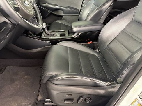 Used 2017 Kia Sorento SX FWD image 12
