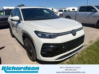 Used 2025 Volkswagen Tiguan SEL R-Line