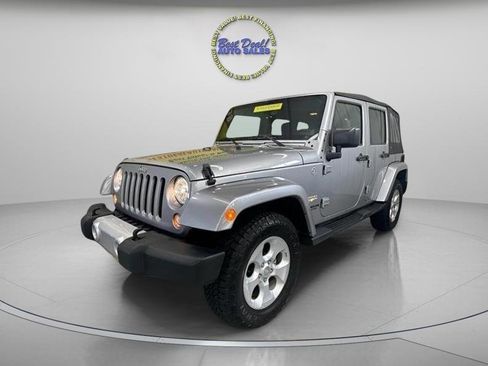 Used 2014 Jeep Wrangler Unlimited Sahara w/ Connectivity Group AWD/4WD image 1