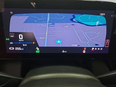 New 2025 Chevrolet Equinox EV RS w/ Convenience Package II FWD image 22