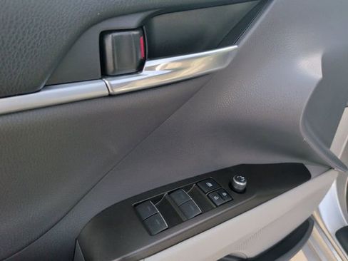 Used 2022 Toyota Camry XLE w/ Navigation Upgrade Package FWD image 14