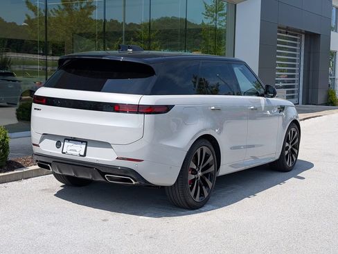 Used 2024 Land Rover Range Rover Sport Dynamic SE AWD/4WD image 7