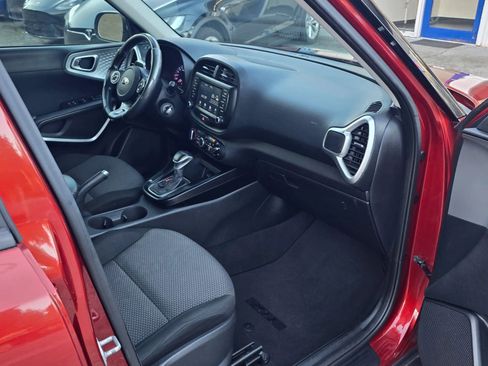 Used 2020 Kia Soul X-Line image 11