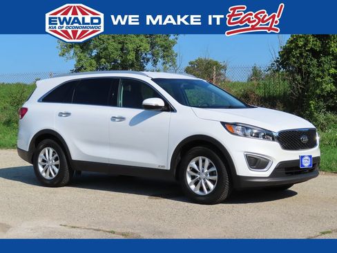Used 2017 Kia Sorento AWD image 1