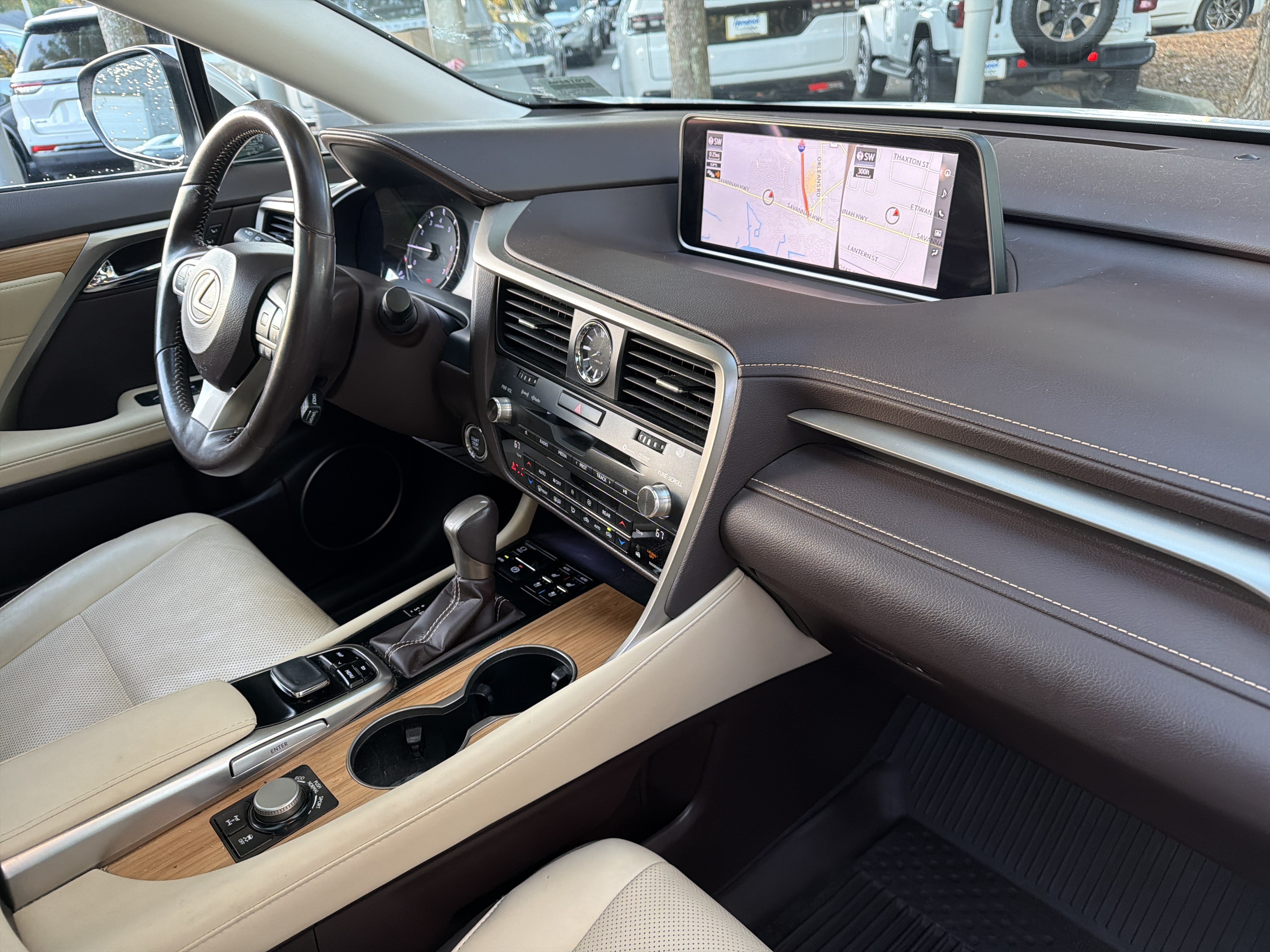 Used 2019 Lexus RX 350L AWD image 47
