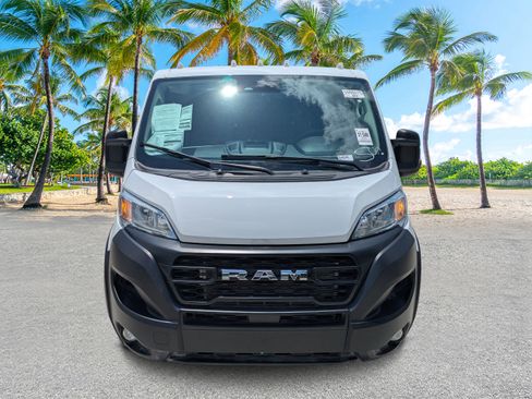 Used 2025 RAM ProMaster 2500 w/ Convenience Group FWD image 9