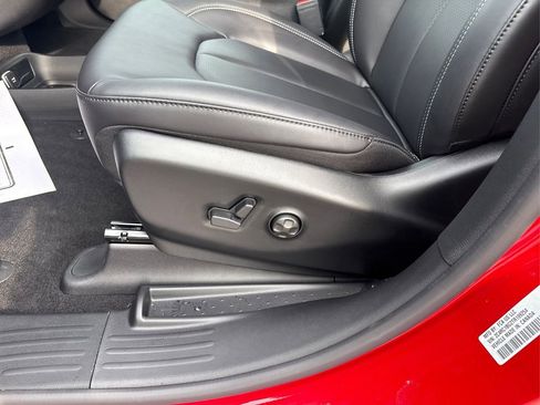 New 2026 Chrysler Pacifica Select image 18