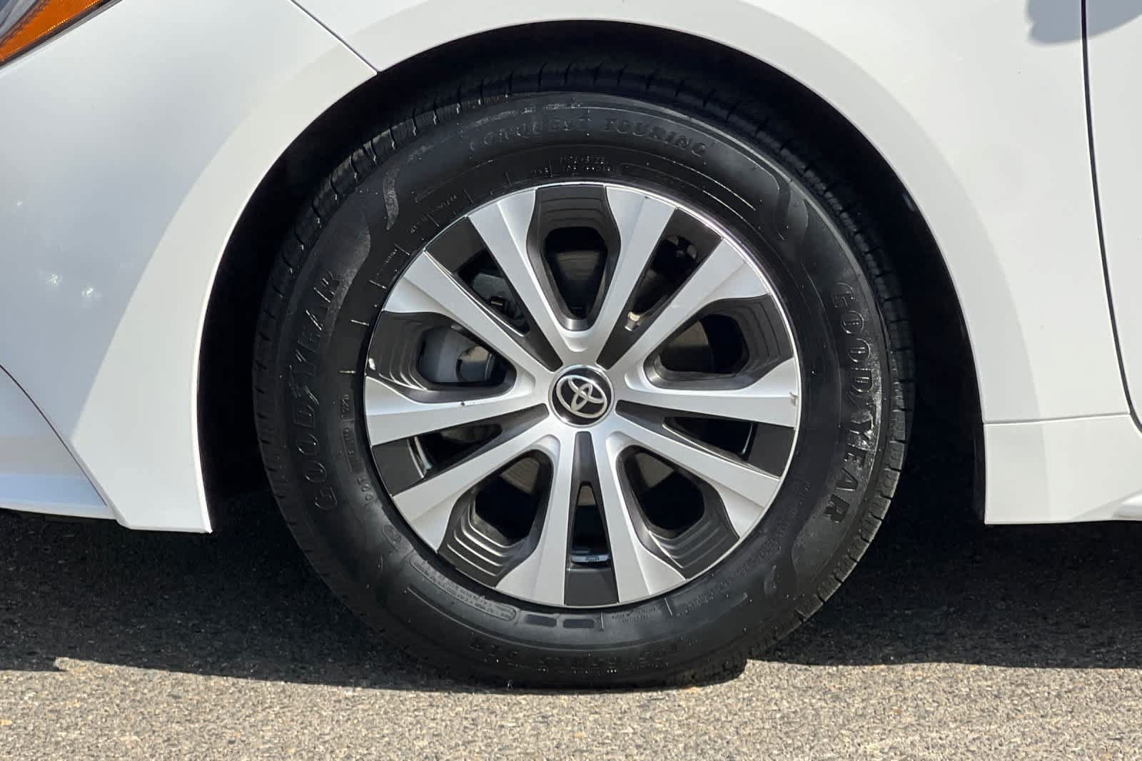 Certified 2022 Toyota Corolla LE FWD image 29