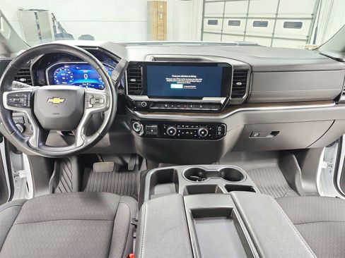 Used 2025 Chevrolet Silverado 2500 LT image 25