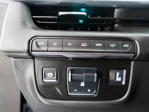 Used 2024 Cadillac Escalade Sport Platinum image 18