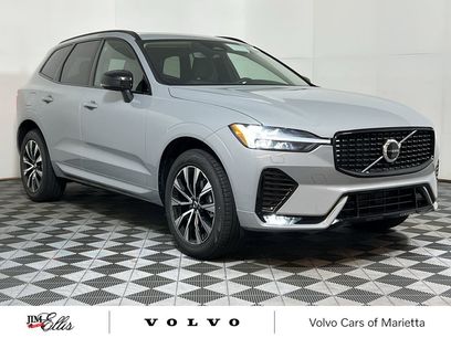 New 2025 Volvo XC60 B5 Core w/ Climate Package